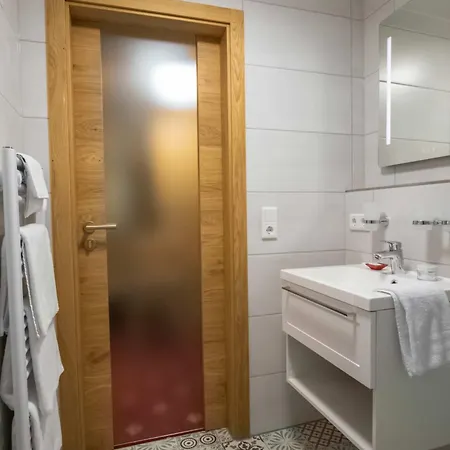 Einzelzimmer 7 * Heidenheim (Bavaria)